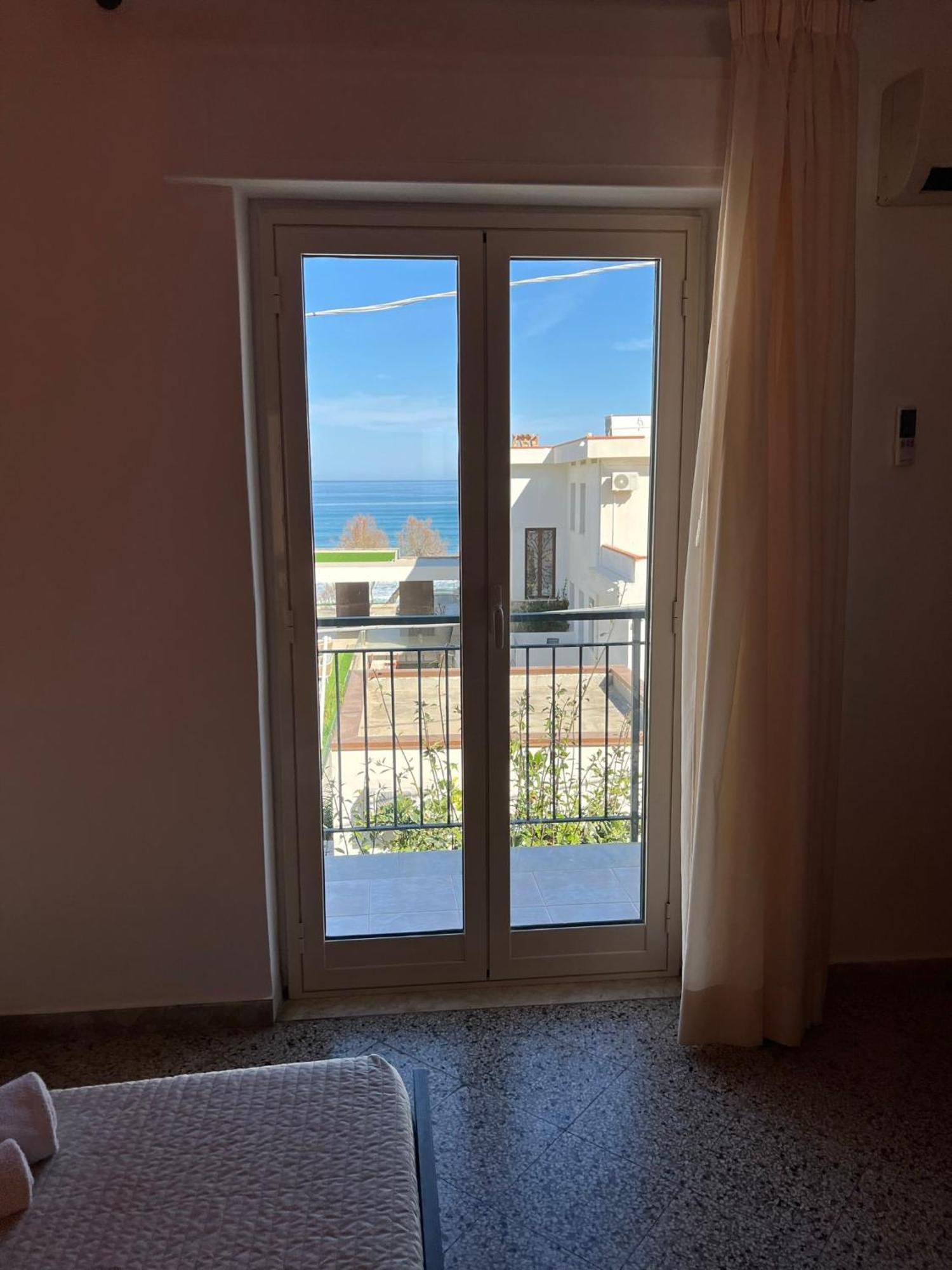 Casa Scirocco Apartment Cefalu Ngoại thất bức ảnh
